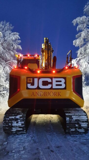 Leverans från Maskin Väst: Jcb 150X Bandgrävare